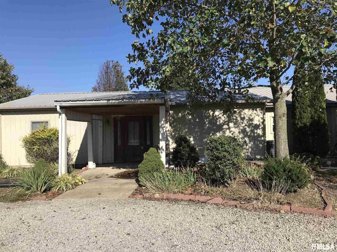 260 Friendship Loop, Goreville, IL 62939