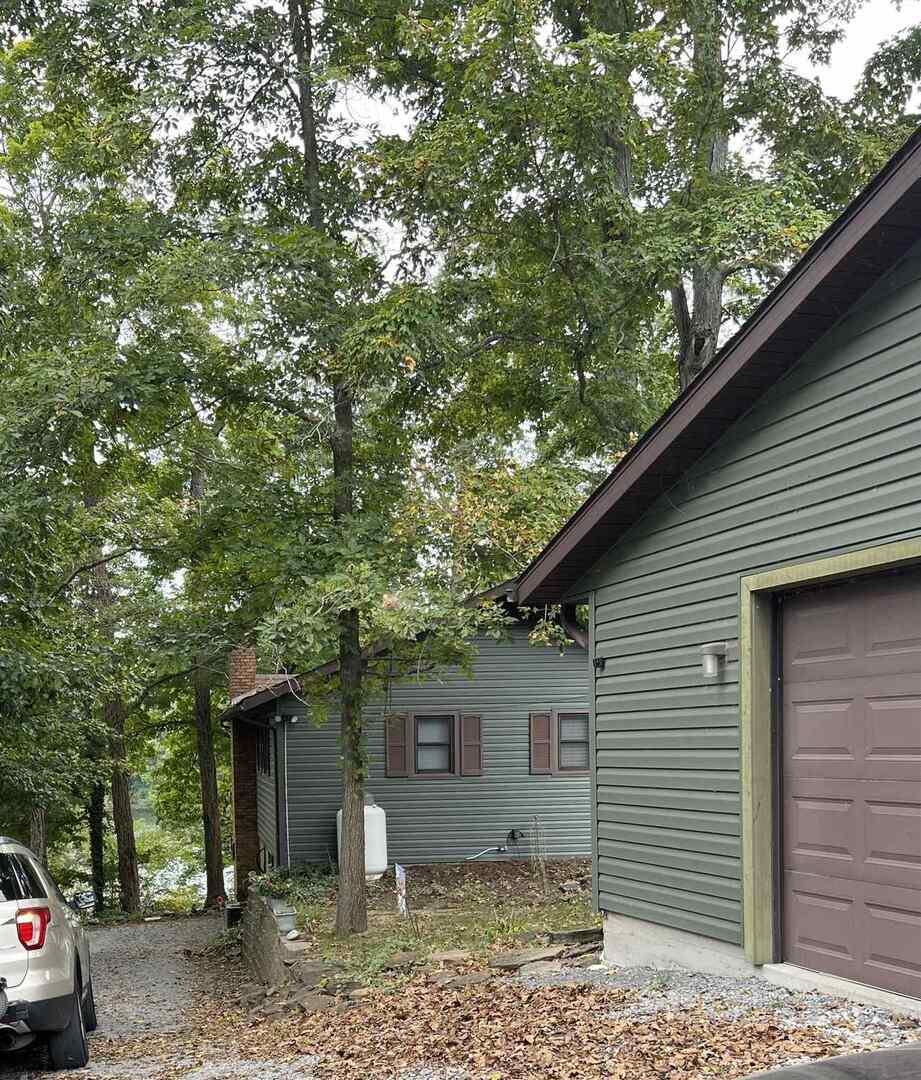 40 Short Lane Dr., Creal Springs, IL 62922