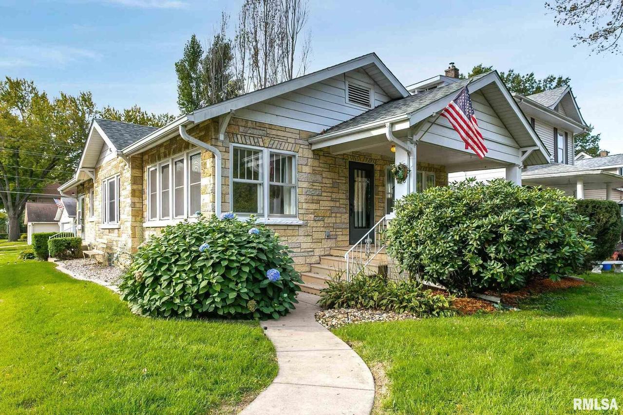 728 20th Ave., East Moline, IL 61244