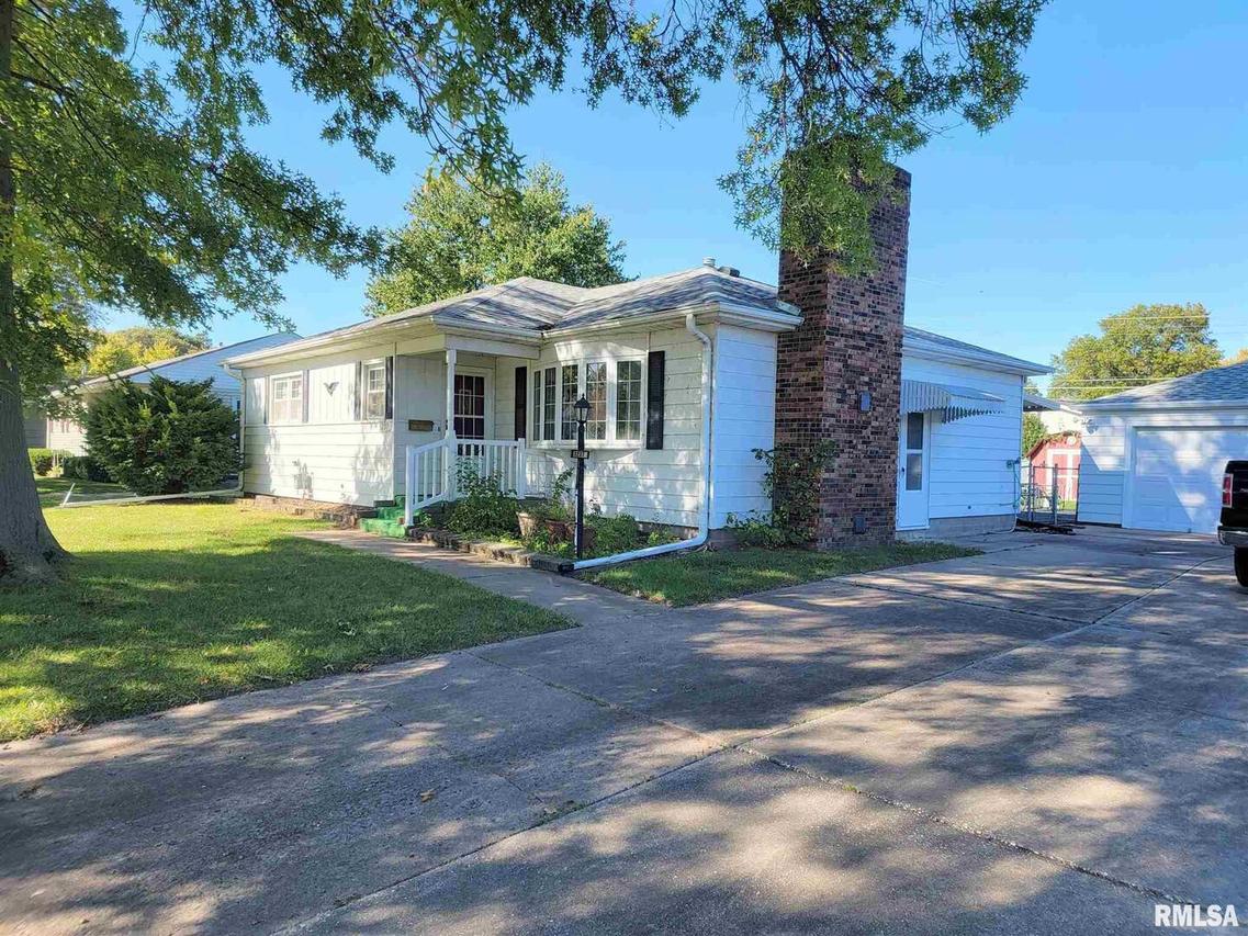 3237 37th Ave., Rock Island, IL 61201