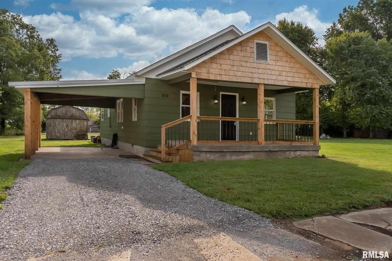 512 S 20th St., Herrin, IL 62948