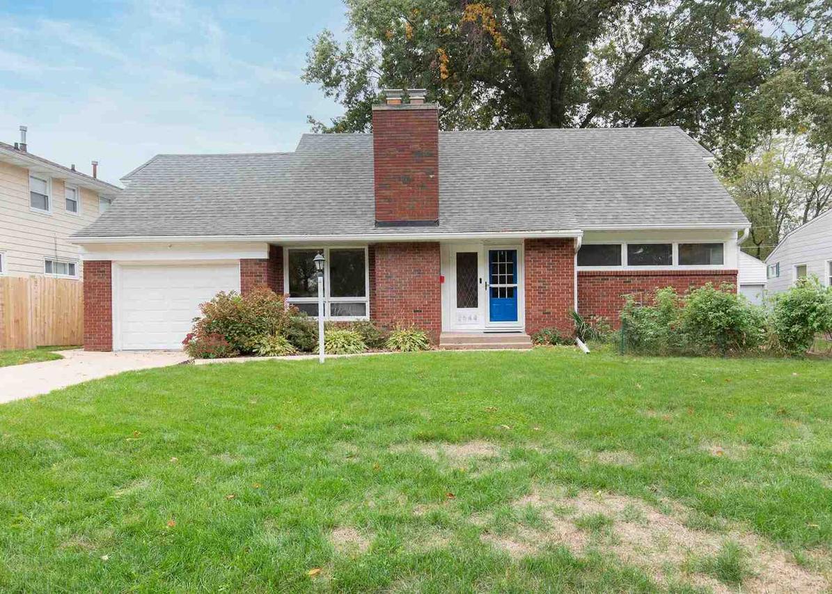 2544 28th Ave., Rock Island, IL 61201