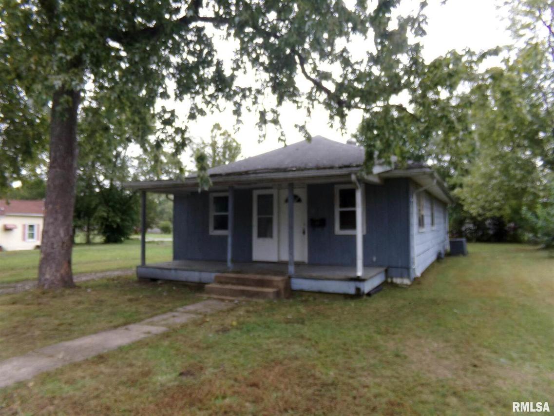 716 N Hughes St., West Frankfort, IL 62896