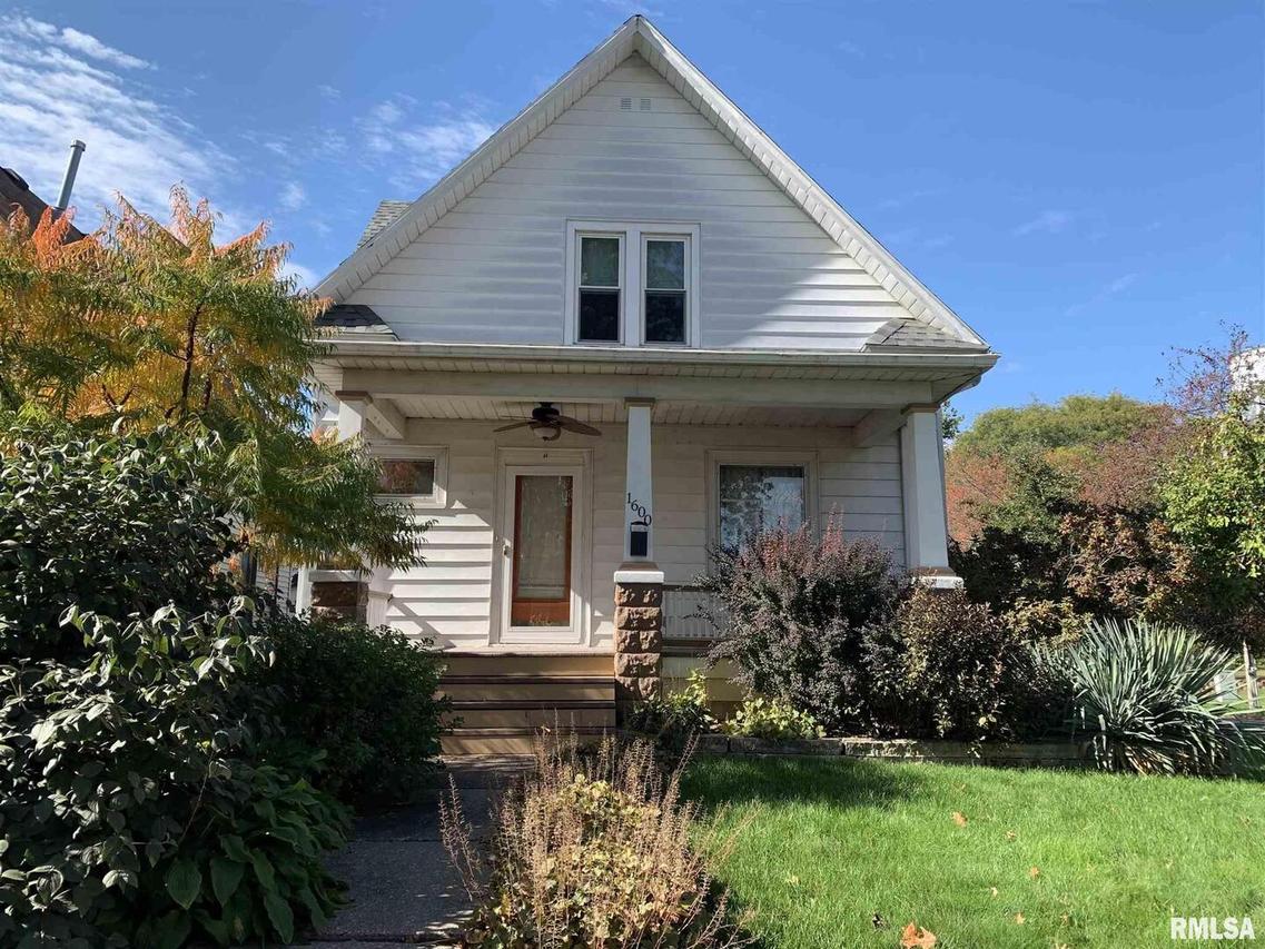 1600 24 1/2 St., Rock Island, IL 61201