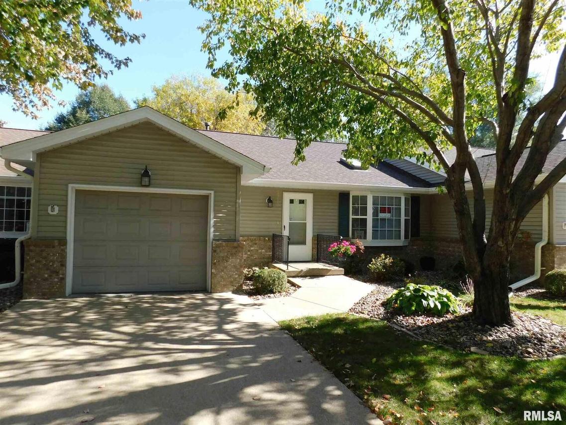 2310 1st Street Ct. #4, Moline, IL 61265