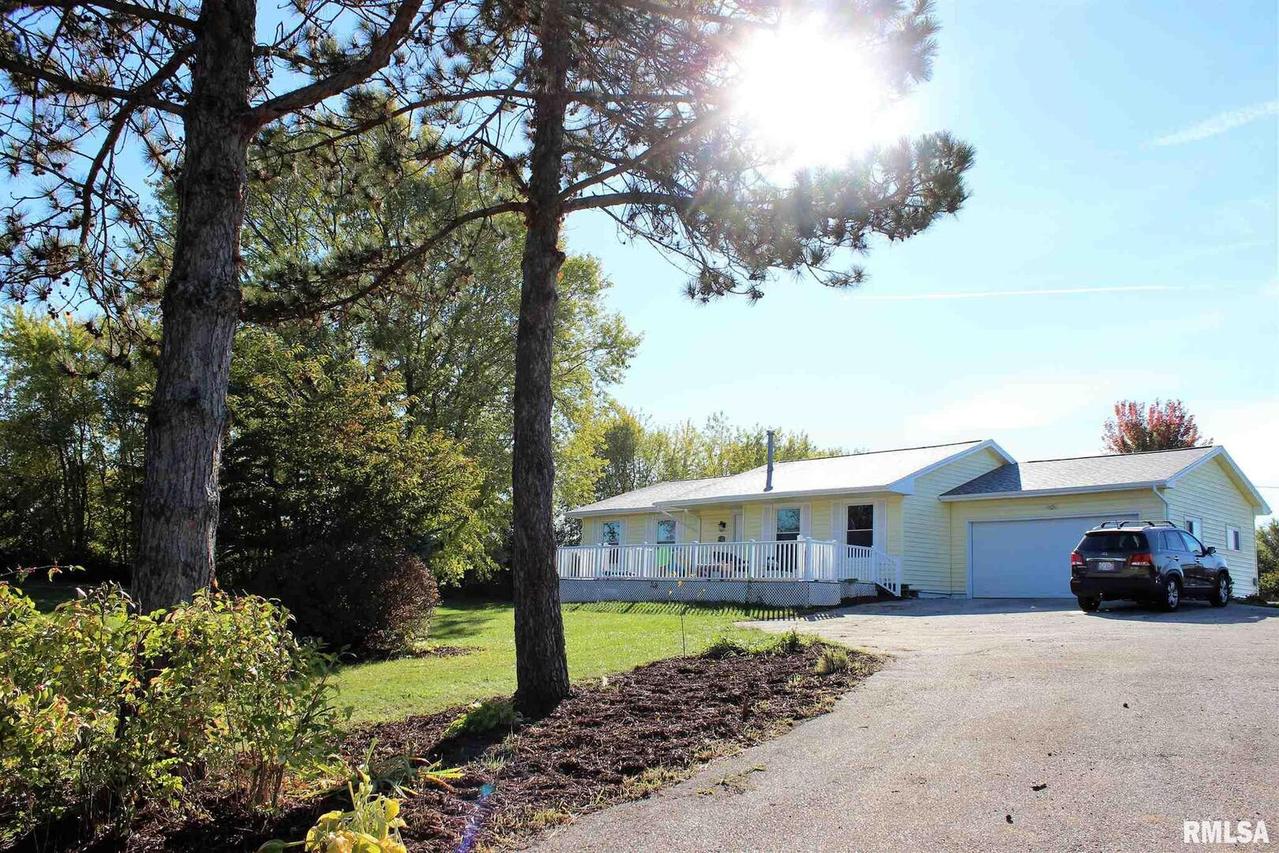 6922 92nd Ave., Taylor Ridge, IL 61284