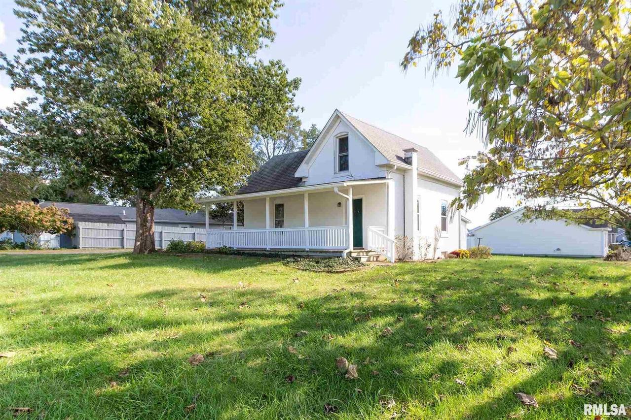 201 Red Row, Marion, IL 62959