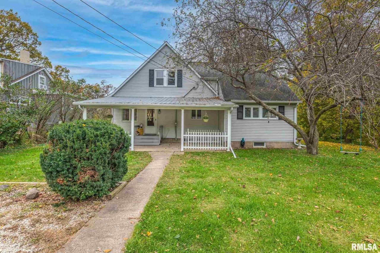 109 Bluff St., Port Byron, IL 61275