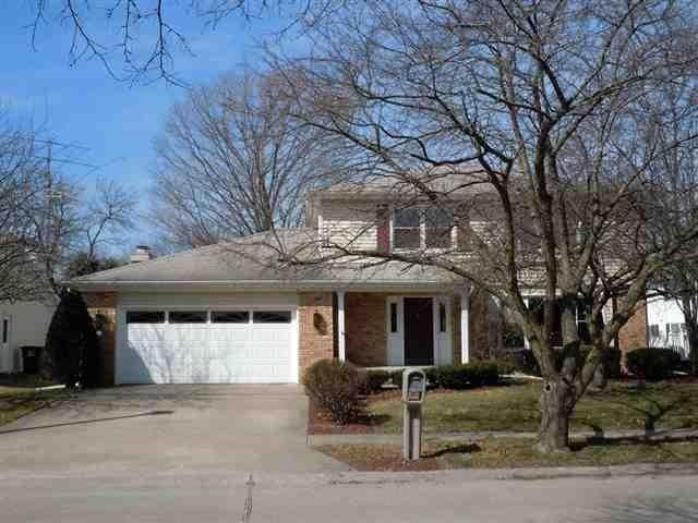 1707 55th Street Pl., Moline, IL 61265