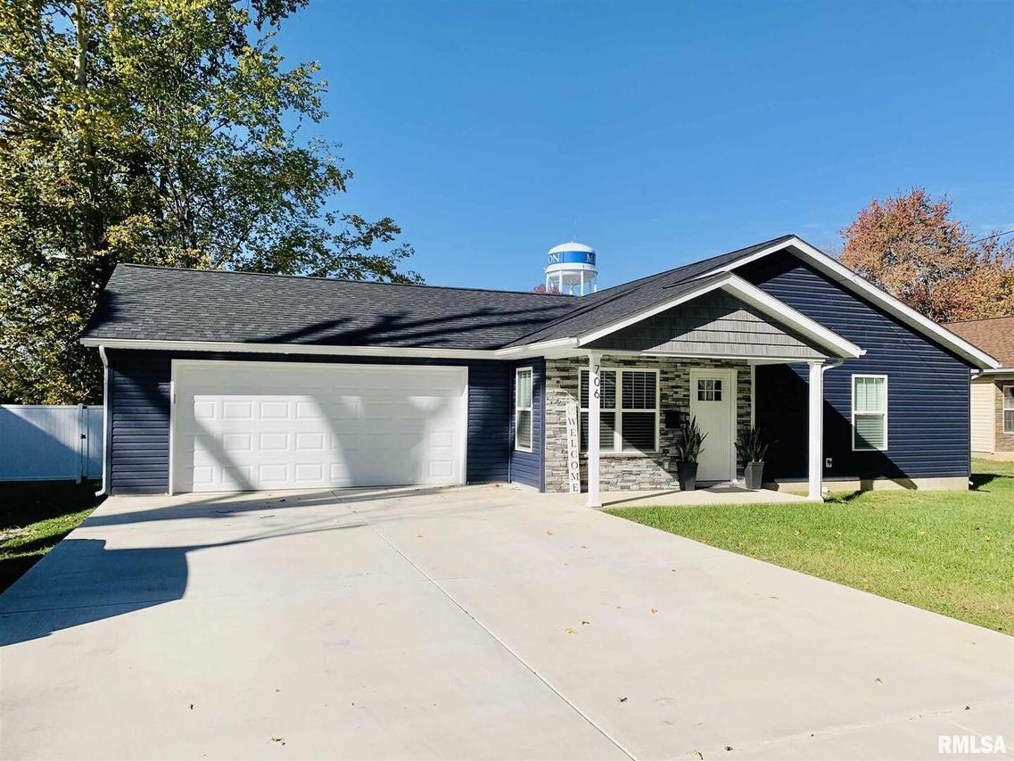 706 N Logan St., Marion, IL 62959
