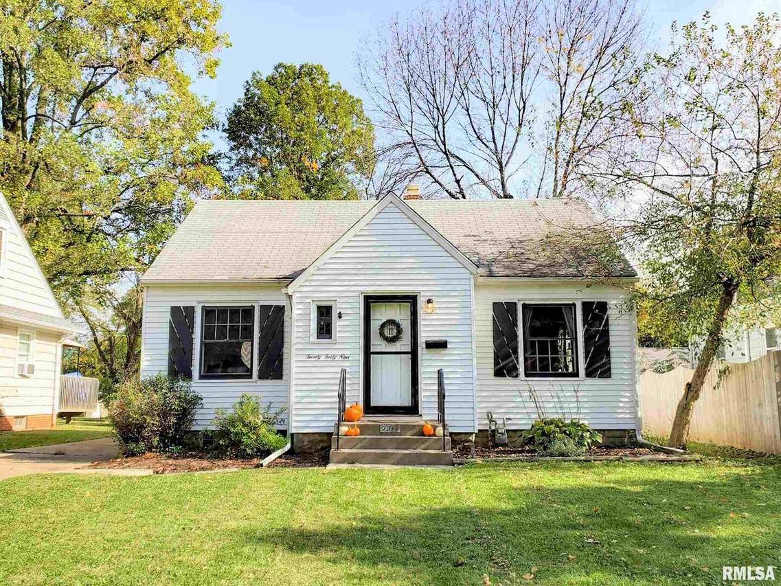 2049 37th St., Rock Island, IL 61201