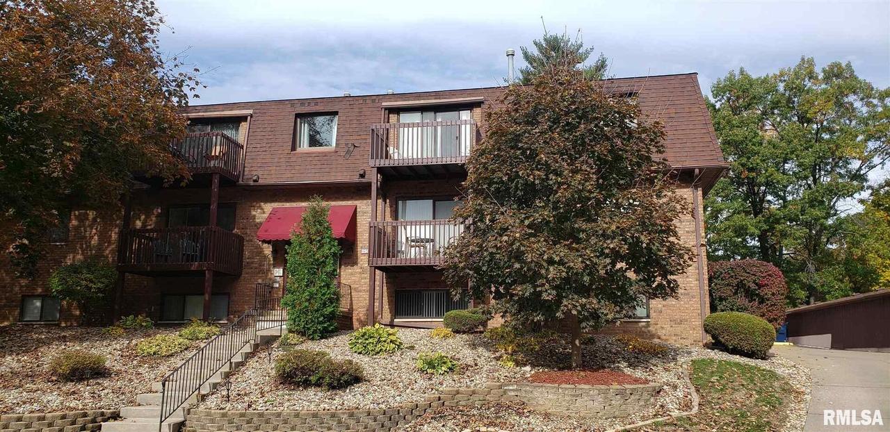 2505 26th Avenue Ct. #E, Rock Island, IL 61201