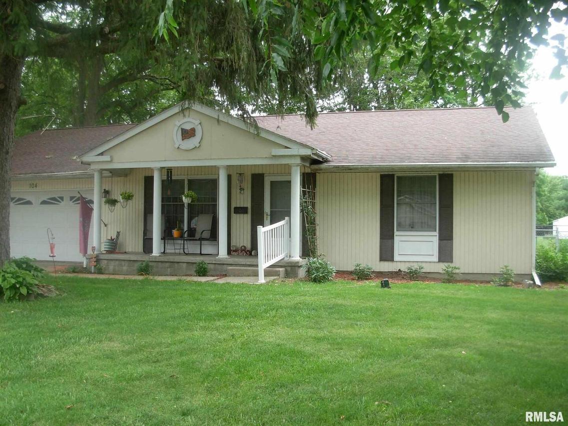 104 N 2nd St., Cambridge, IL 61238