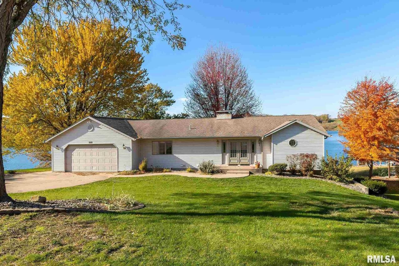 233 Cedar Ln., Sherrard, IL 61281