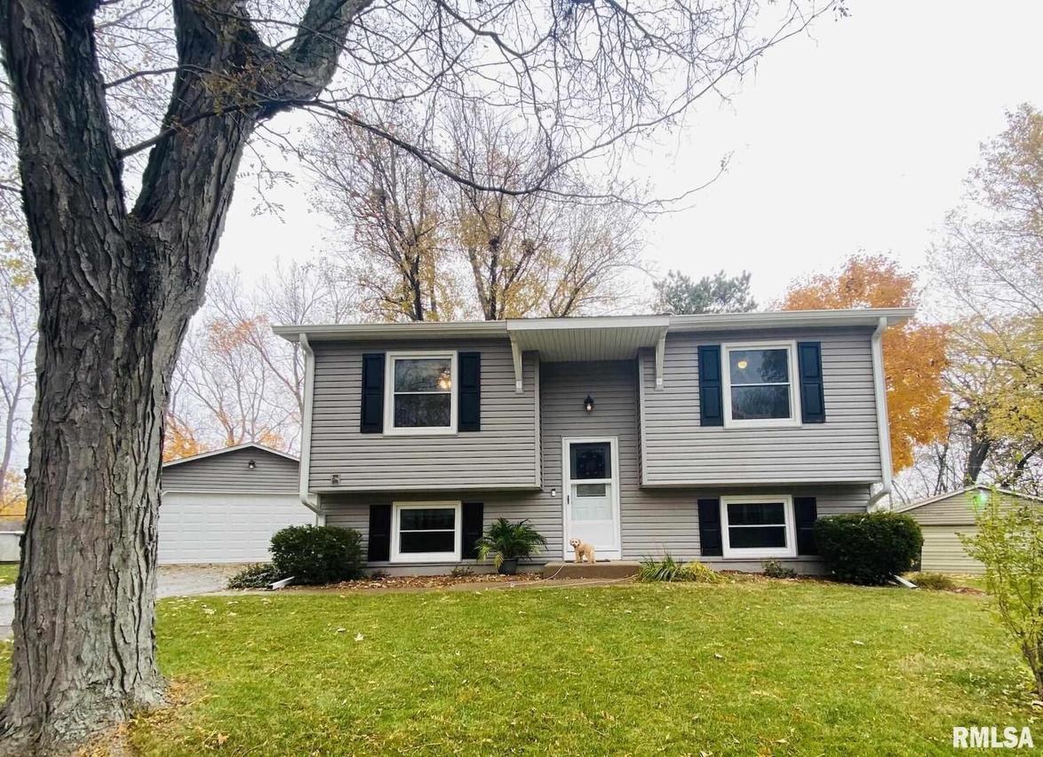 1101 94th Ave., Rock Island, IL 61201