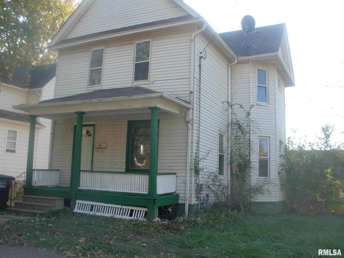 1712 12th Ave., Moline, IL 61265