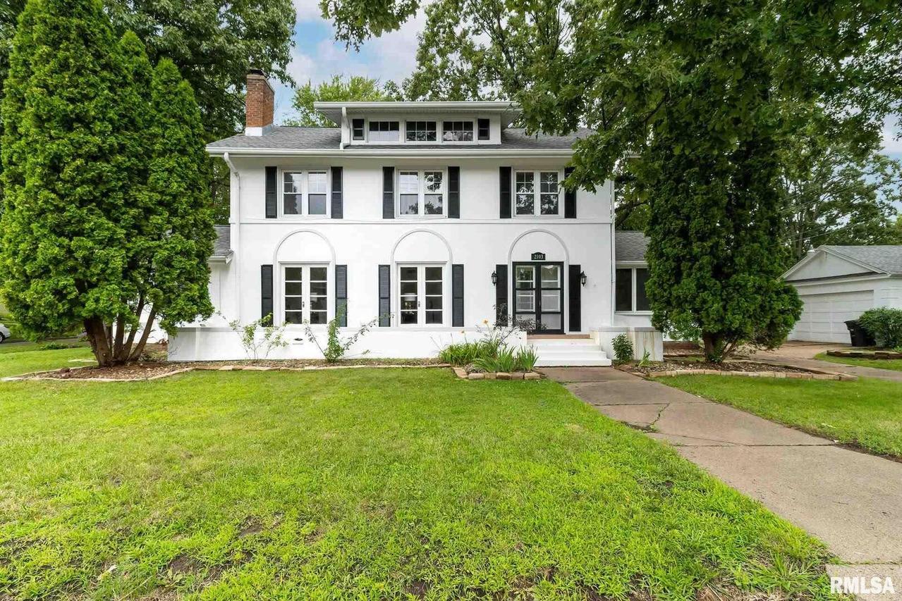 2103 18th Ave., Rock Island, IL 61201