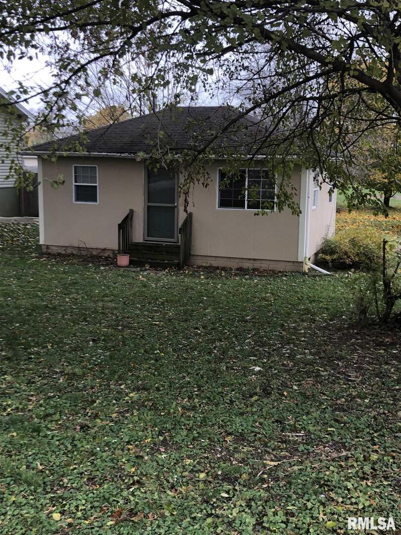 611 5th St., Colona, IL 61241