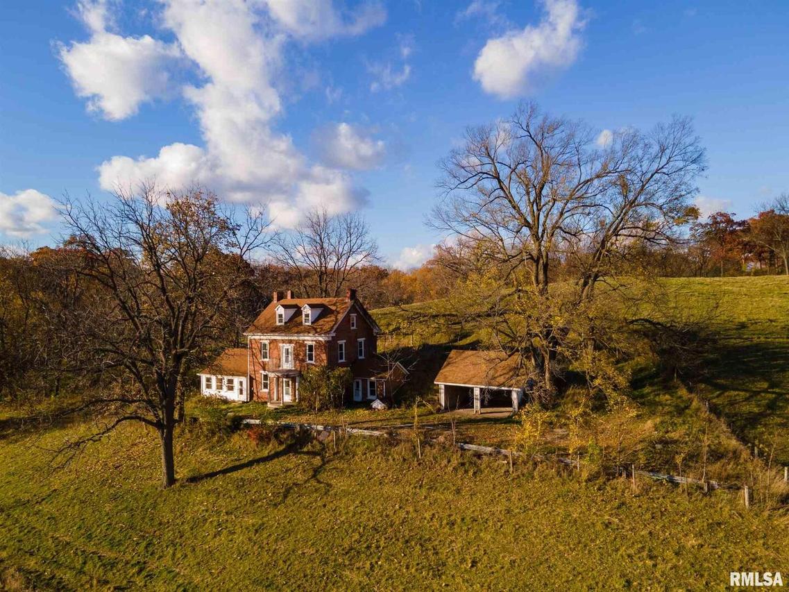 15419 20th Ave., East Moline, IL 61244