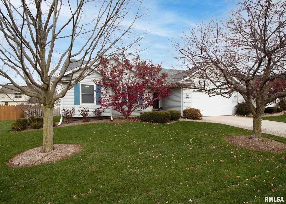 602 E 14th Avenue Ct., Coal Valley, IL 61240