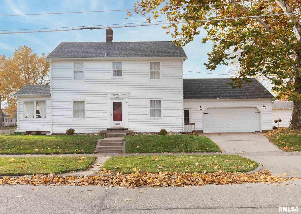 1225 29th St., Moline, IL 61265