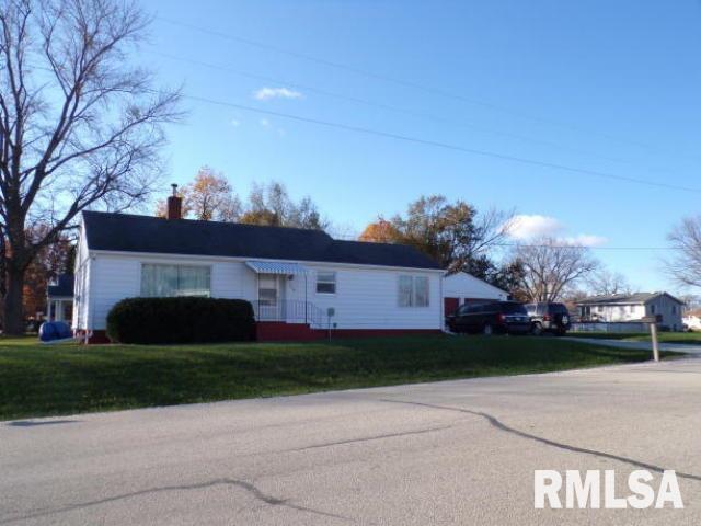 208 E A St., Alpha, IL 61413