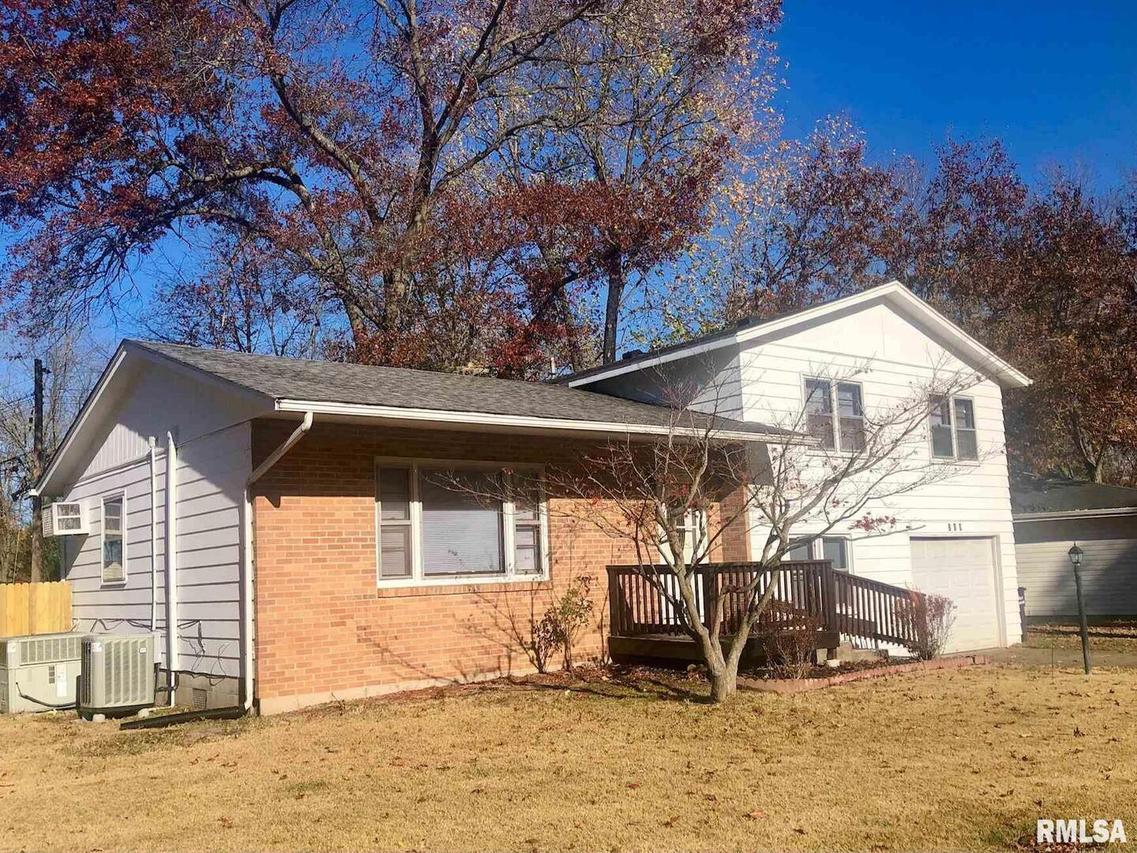 219 Gray Dr., Carbondale, IL 62832