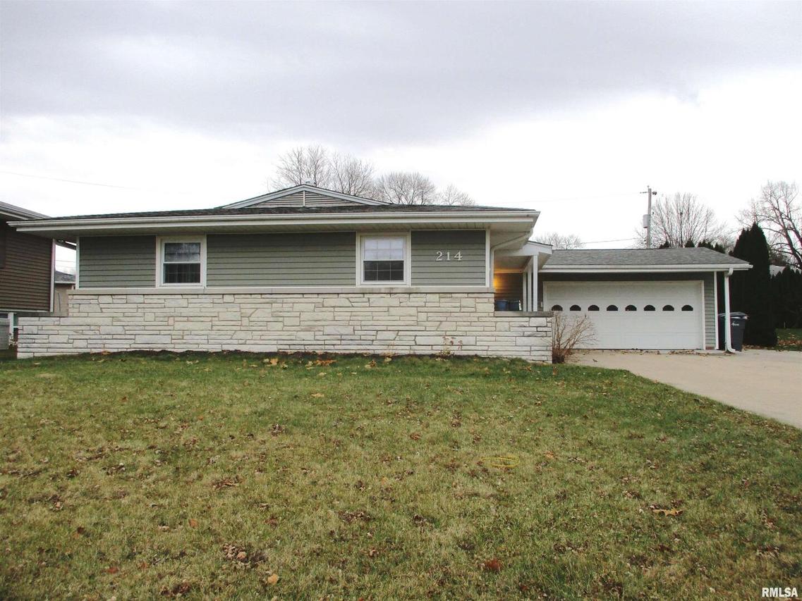 214 Hilltop Ct., Milan, IL 61264