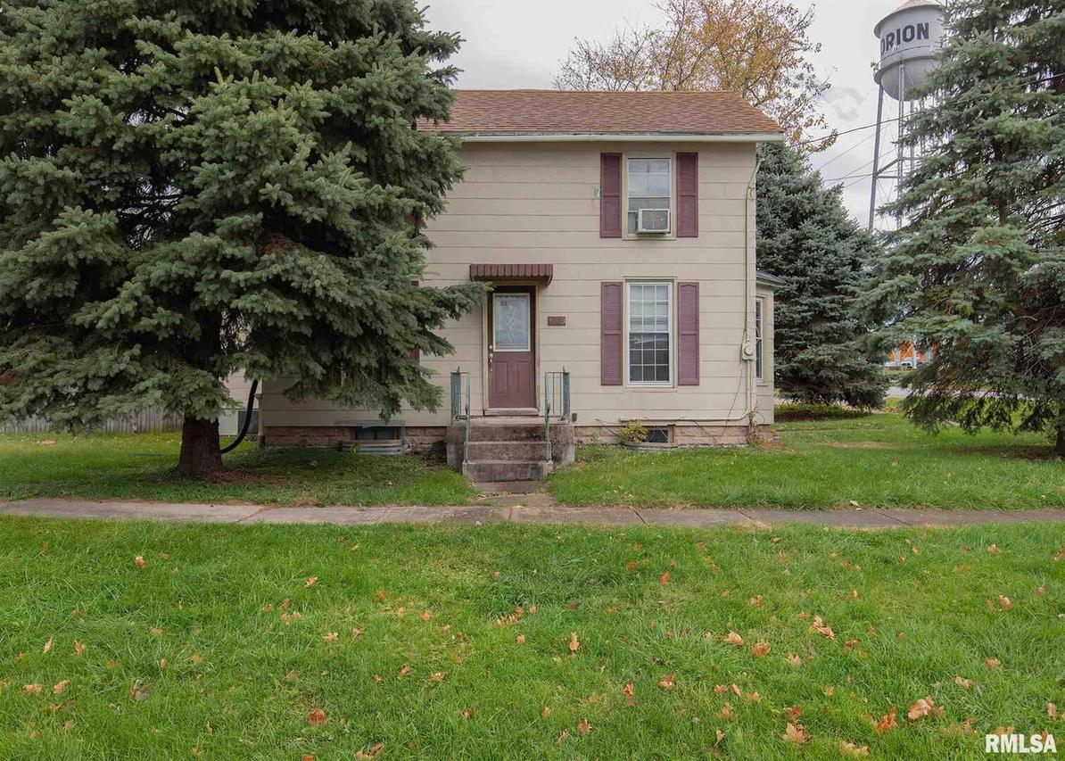 1009 3rd St., Orion, IL 61273