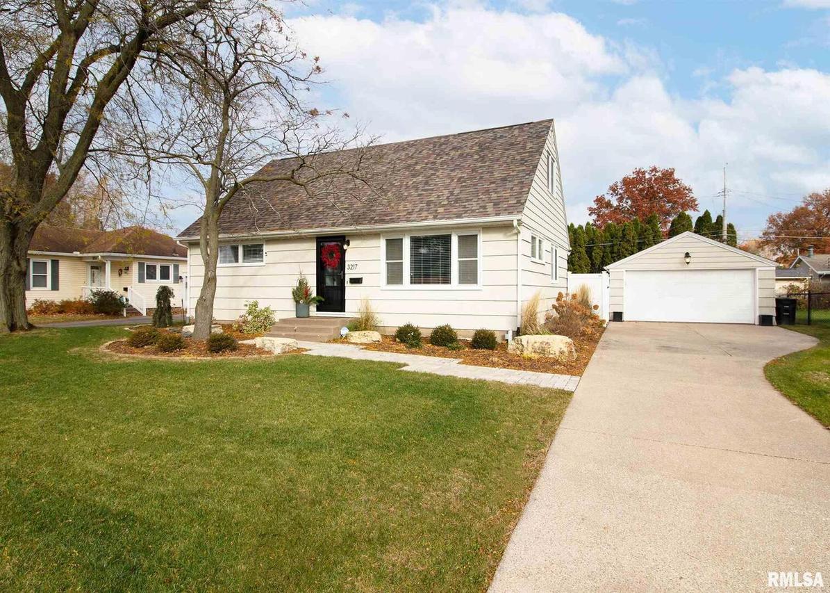 3217 37th Ave., Rock Island, IL 61201