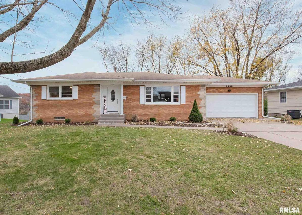 3808 25th St., Rock Island, IL 61201