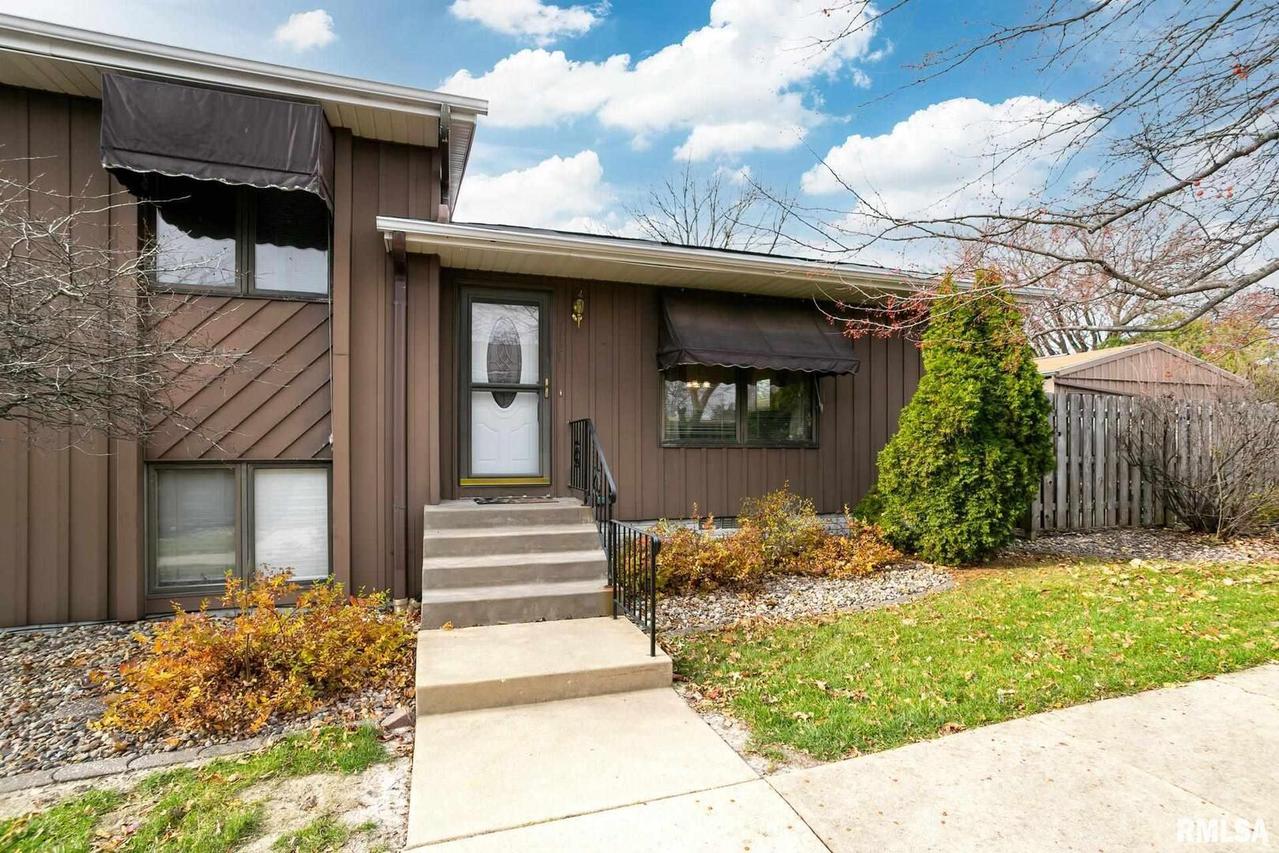 1121 48th Ave. #11, East Moline, IL 61244