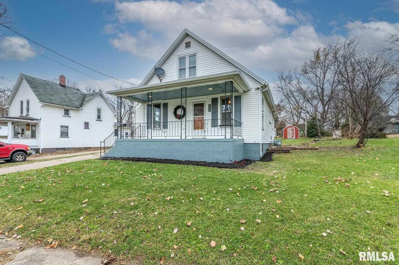 828 E 7th St., Kewanee, IL 61443