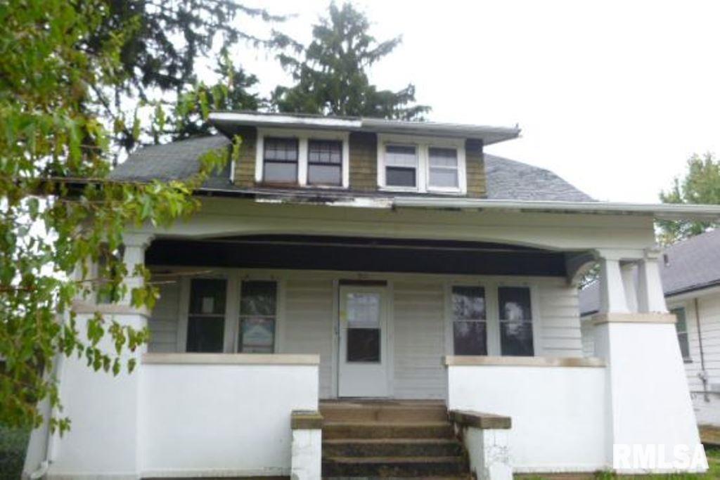 915 W Gift Ave., Peoria, IL 61604