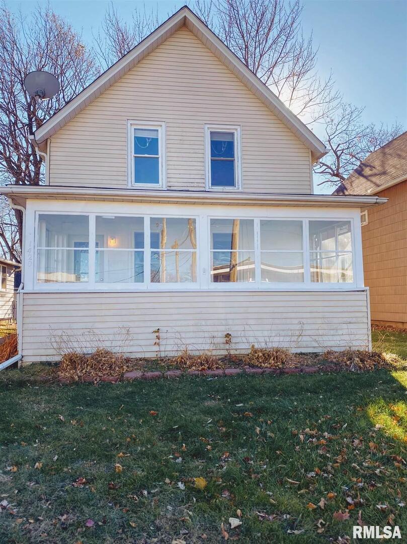 1420 17th Ave., Moline, IL 61265