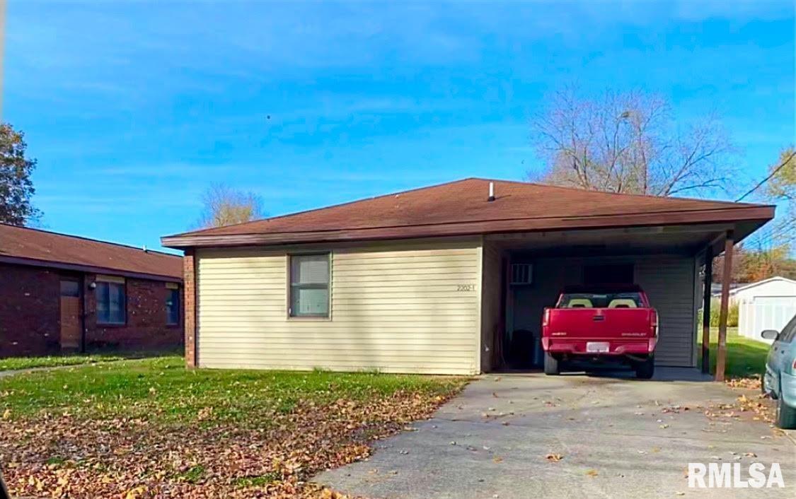 2202 E Illinois Ave. #1 & 2, Murphysboro, IL 62966