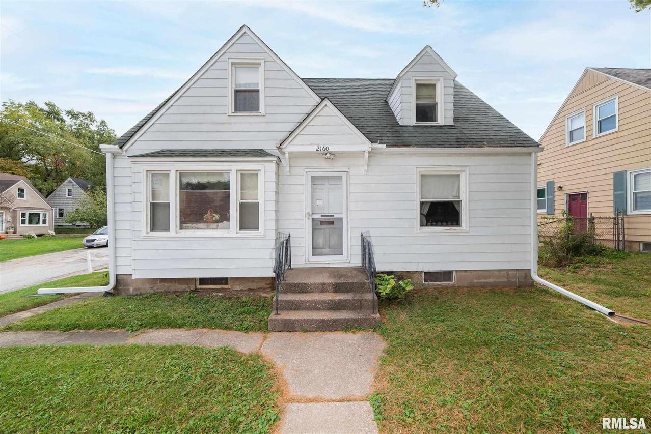 2160 23rd Ave., Rock Island, IL 61201