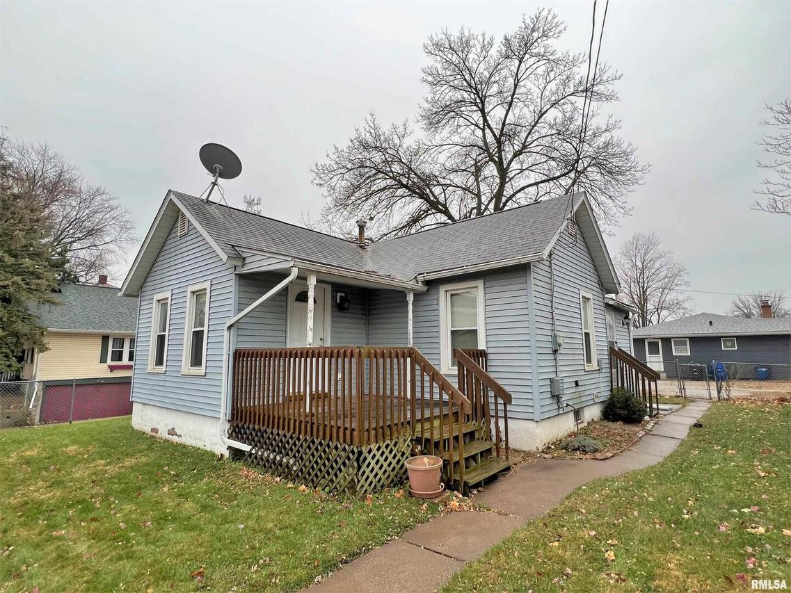 1519 16th St., Moline, IL 61265