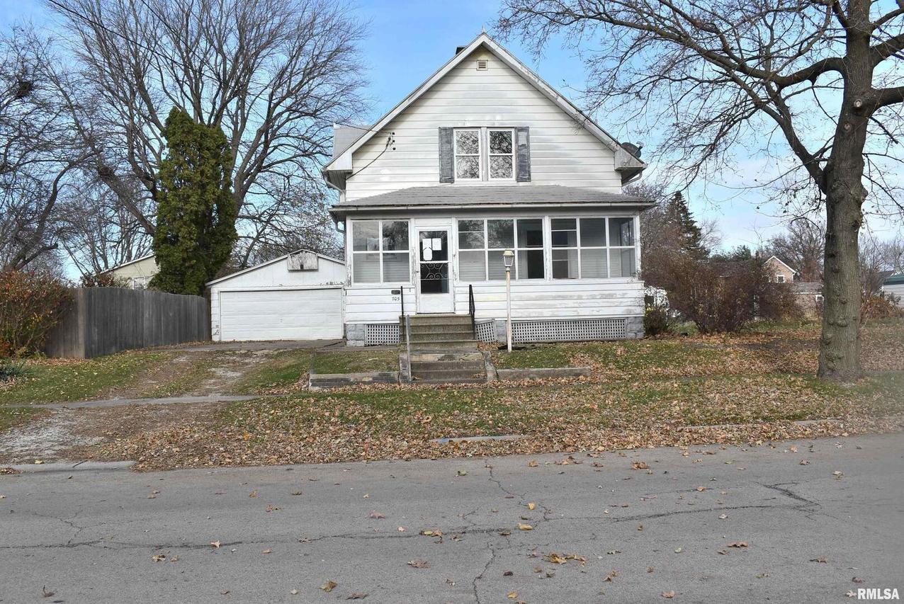 705 11th Ave., Orion, IL 61273