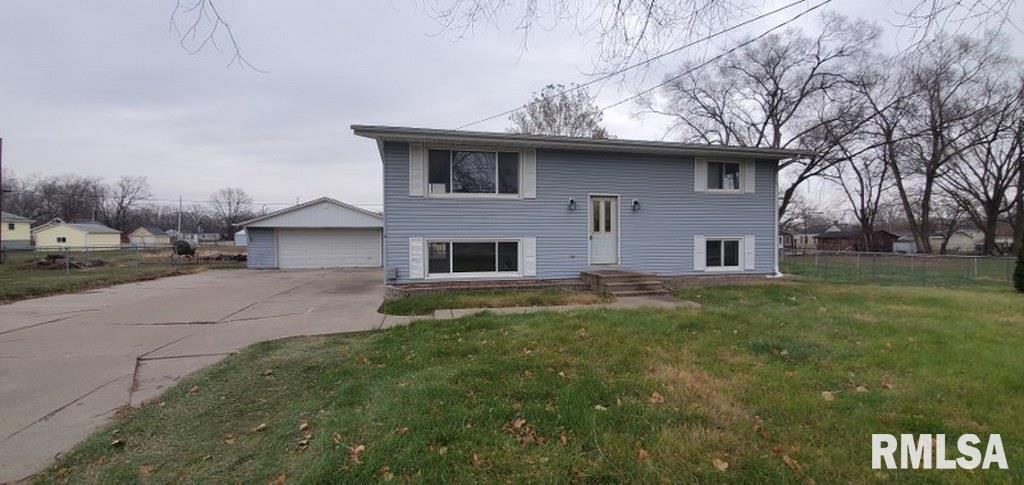 4020 14th St., Moline, IL 61265