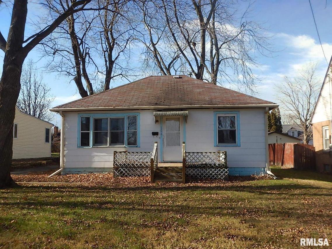 306 Maple St., Prophetstown, IL 61277