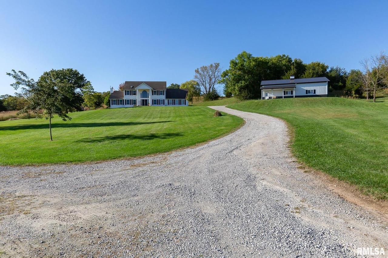 1660 300th St., Sherrard, IL 61281