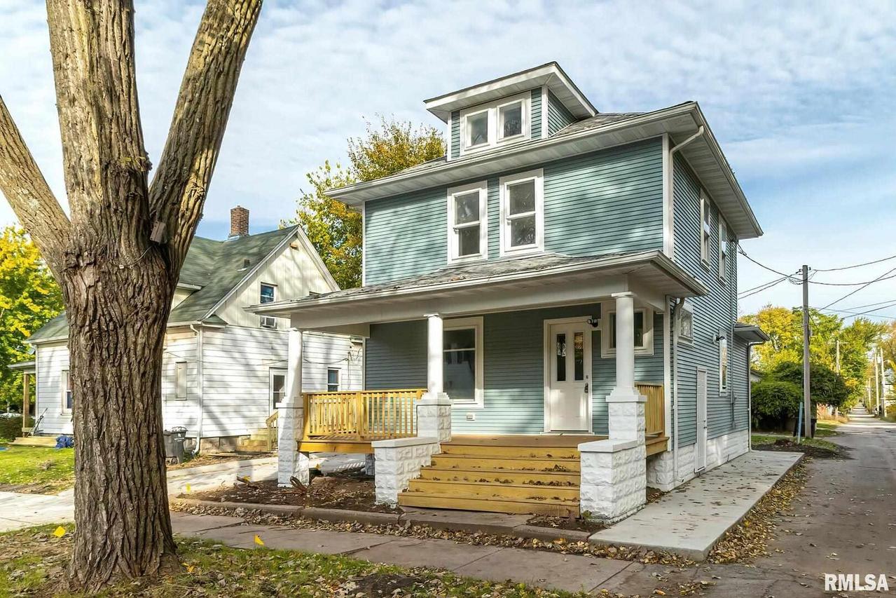 1435 15th Ave., Rock Island, IL 61201