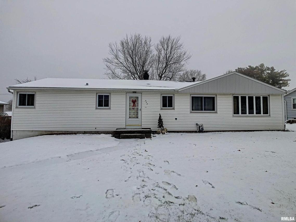 703 14th Ave., Orion, IL 61273