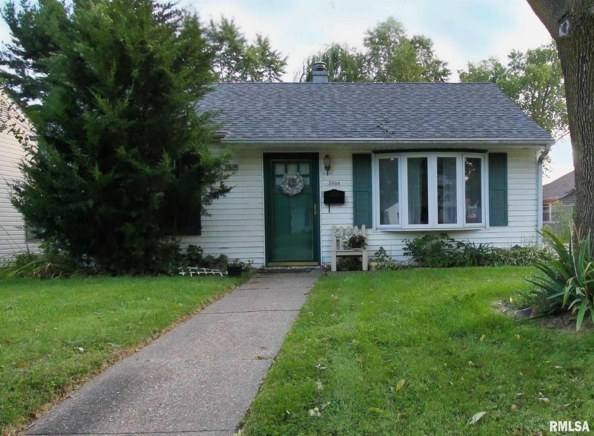 3904 23rd Ave., Rock Island, IL 61201