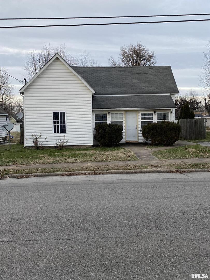 801 W Monroe St., Herrin, IL 62948