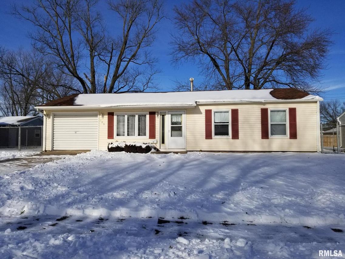 709 40th Ave., East Moline, IL 61244