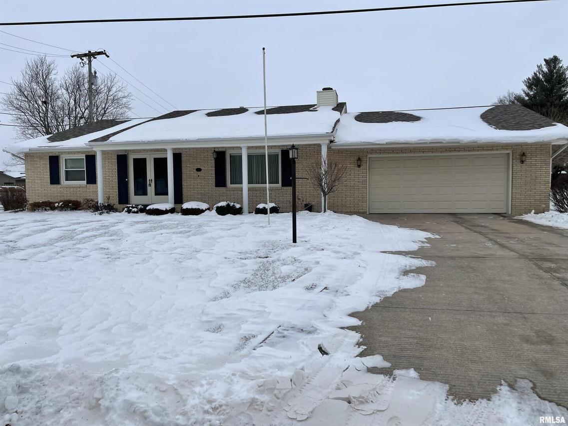 309 SW 11th St., Aledo, IL 61231