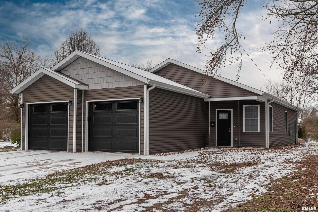 427 Mulberry St., Carterville, IL 62918