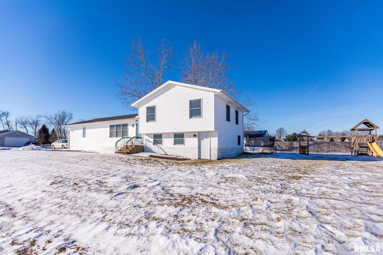 14005 140th Ave., Taylor Ridge, IL 61284